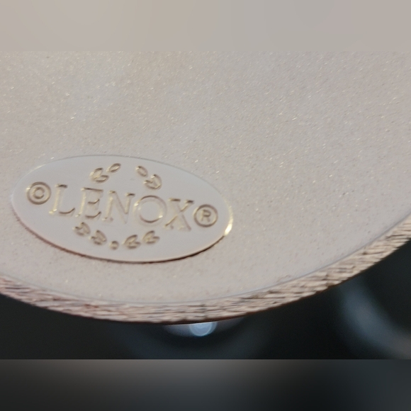 Lenox Silver Wedding Toasting Set with Elegant Design. - Picture 8 of 8